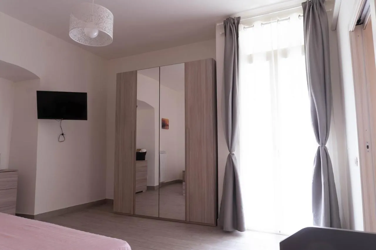 Neapolitan Roo Apartment