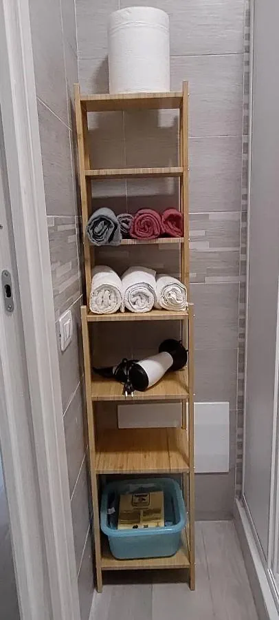Neapolitan Roo Apartment