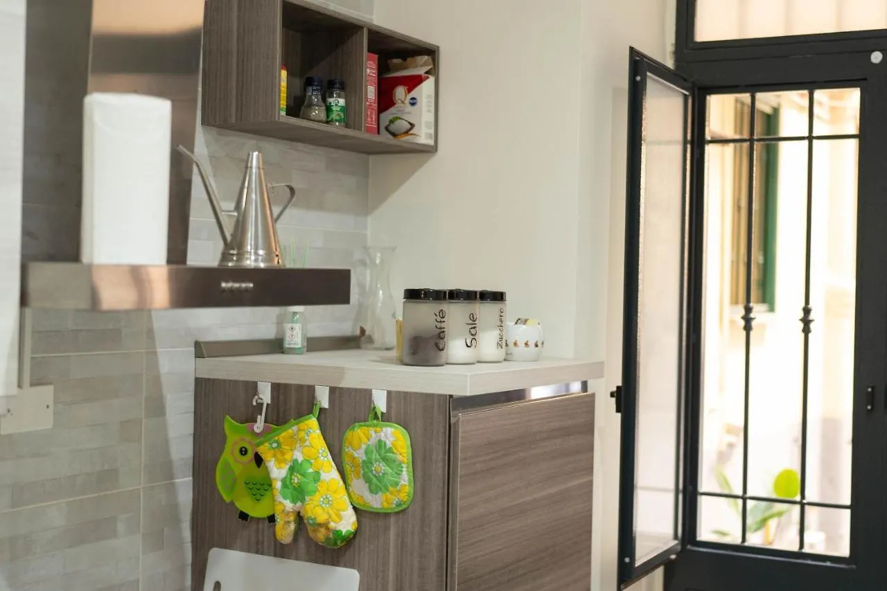 Neapolitan Roo Apartment